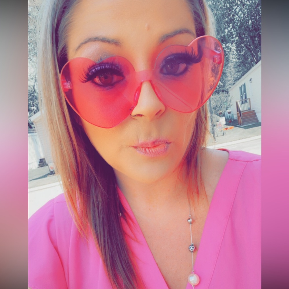 Meet your Posher, Jennifer! 💋